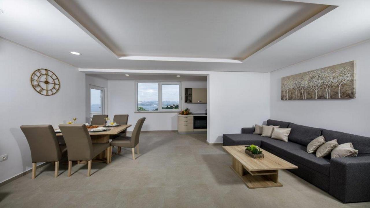 Apartments Mi&Ni ツァヴタット エクステリア 写真